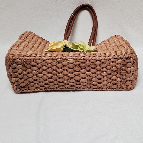 VINTAGE The Limited Handmade Large Whicker Straw Floral Applique Tote Handbag - Picture 9 of 12